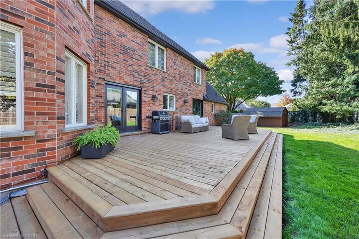 Property Photo: 250 Grey Squirrel Place ON N2K 3H9