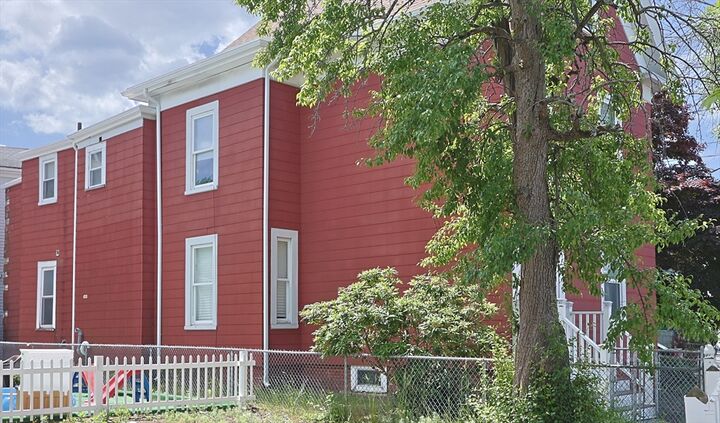 Property Photo:  120 High St  MA 01832 