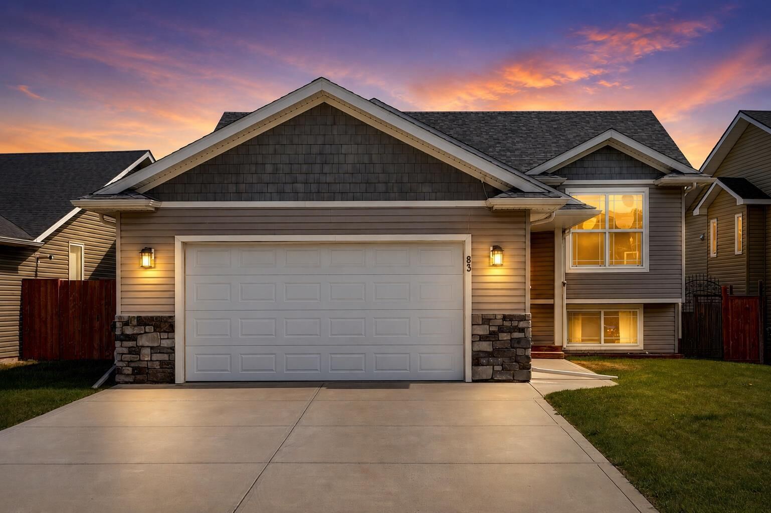 Property Photo: 83 Valarosa Drive AB T0H 0W0