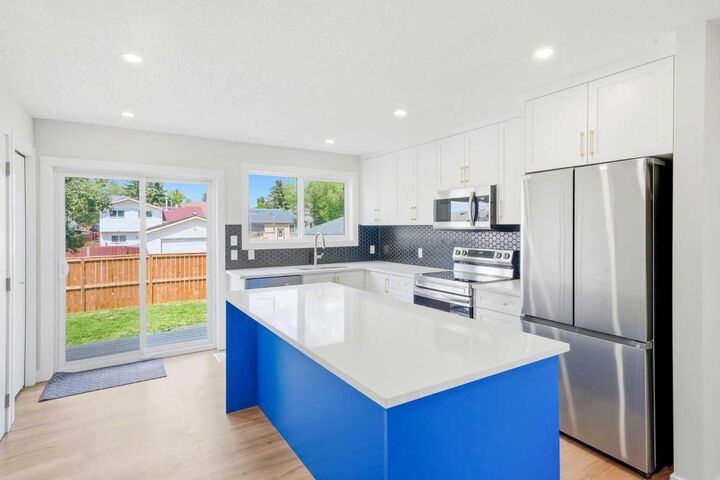 131 Fallswater Road NE — photo 1
