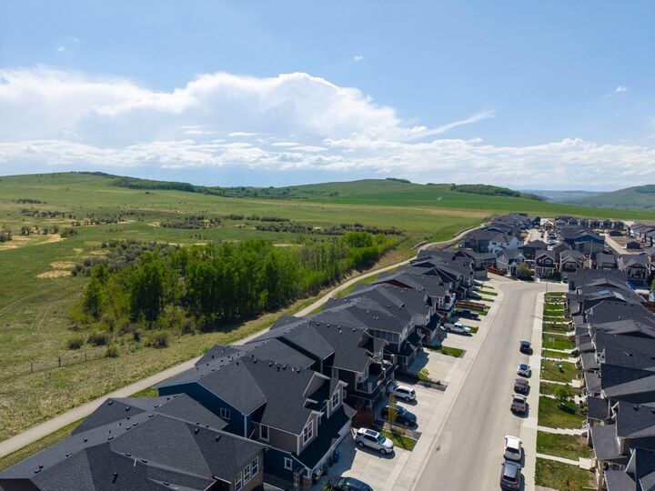 Property Photo: 53 Fireside Crescent AB T4C 2L4