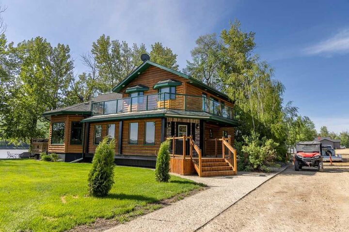 Property Photo: 235025 Township Road 821A AB T0H 0E0