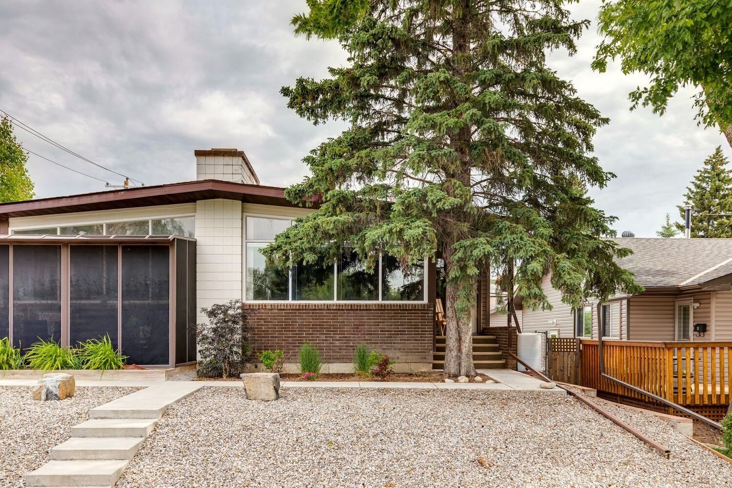 Property Photo: 2144 Chilcotin Road NW AB T2L 0X1