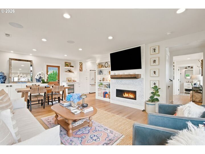 Property Photo: 214 Northshore Rd OR 97034