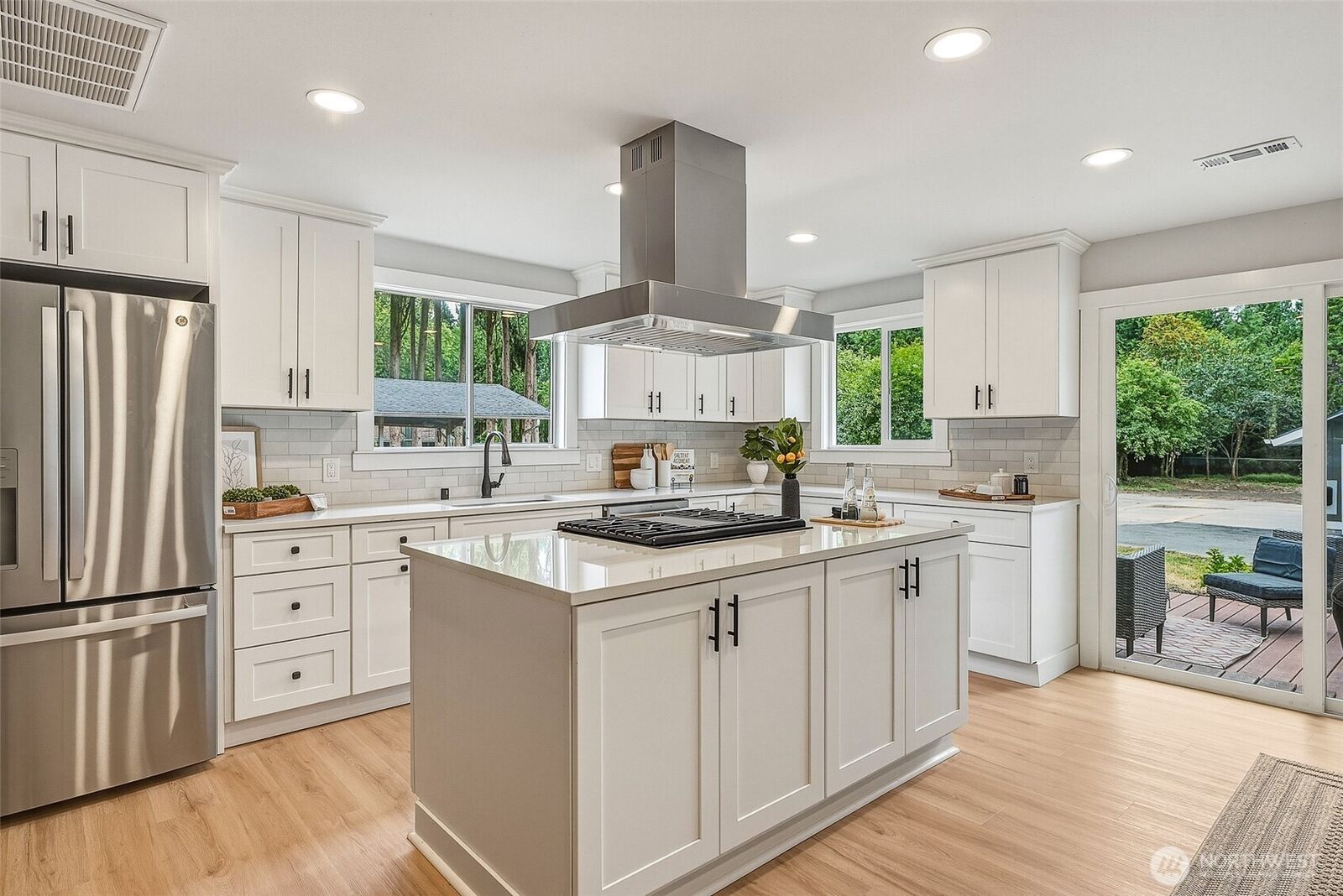 Property Photo: 4720 224th Street SE WA 98021