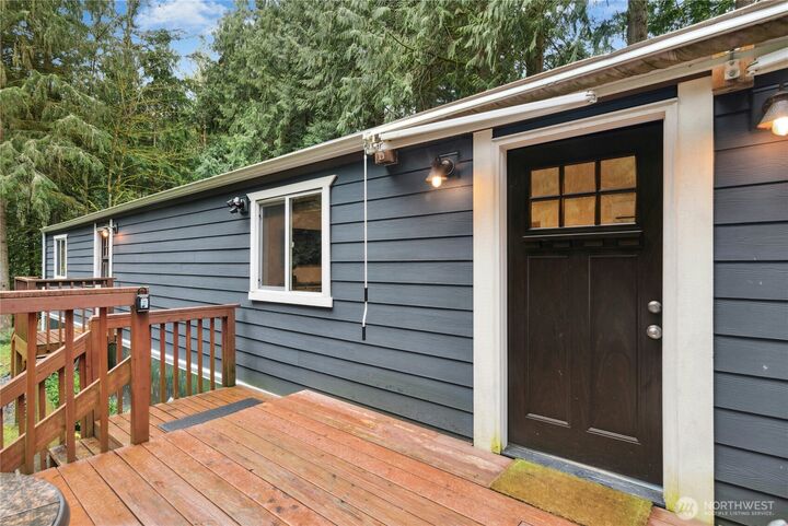 Property Photo:  3012 E Ames Lake Drive NE  WA 98053 