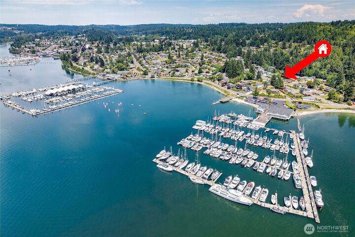 Property Photo:  17940  9th Avenue NE  WA 98370 