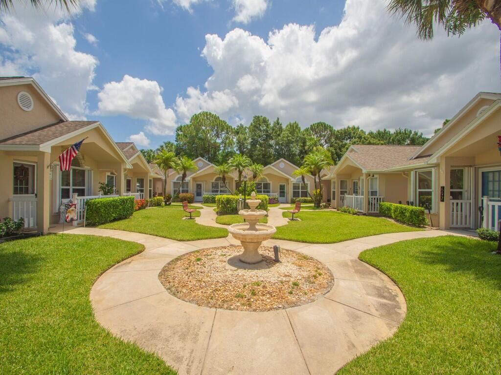 Property Photo:  703 NW San Remo Circle  FL 34986 