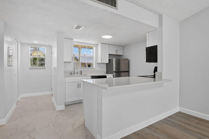 Property Photo:  6323 La Costa Drive M  FL 33433 