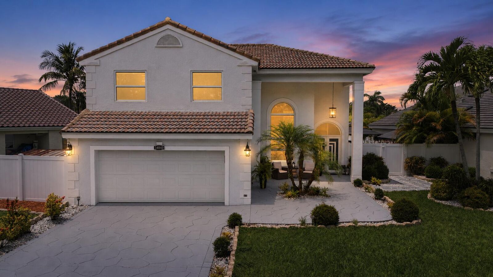Property Photo:  14040 Richwood Place  FL 33325 