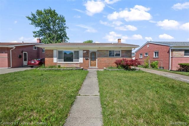 Property Photo:  692 Easley Drive  MI 48186 