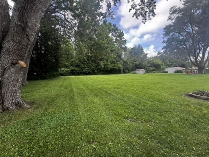 Property Photo:  1030 Crescent Drive  IN 47374 