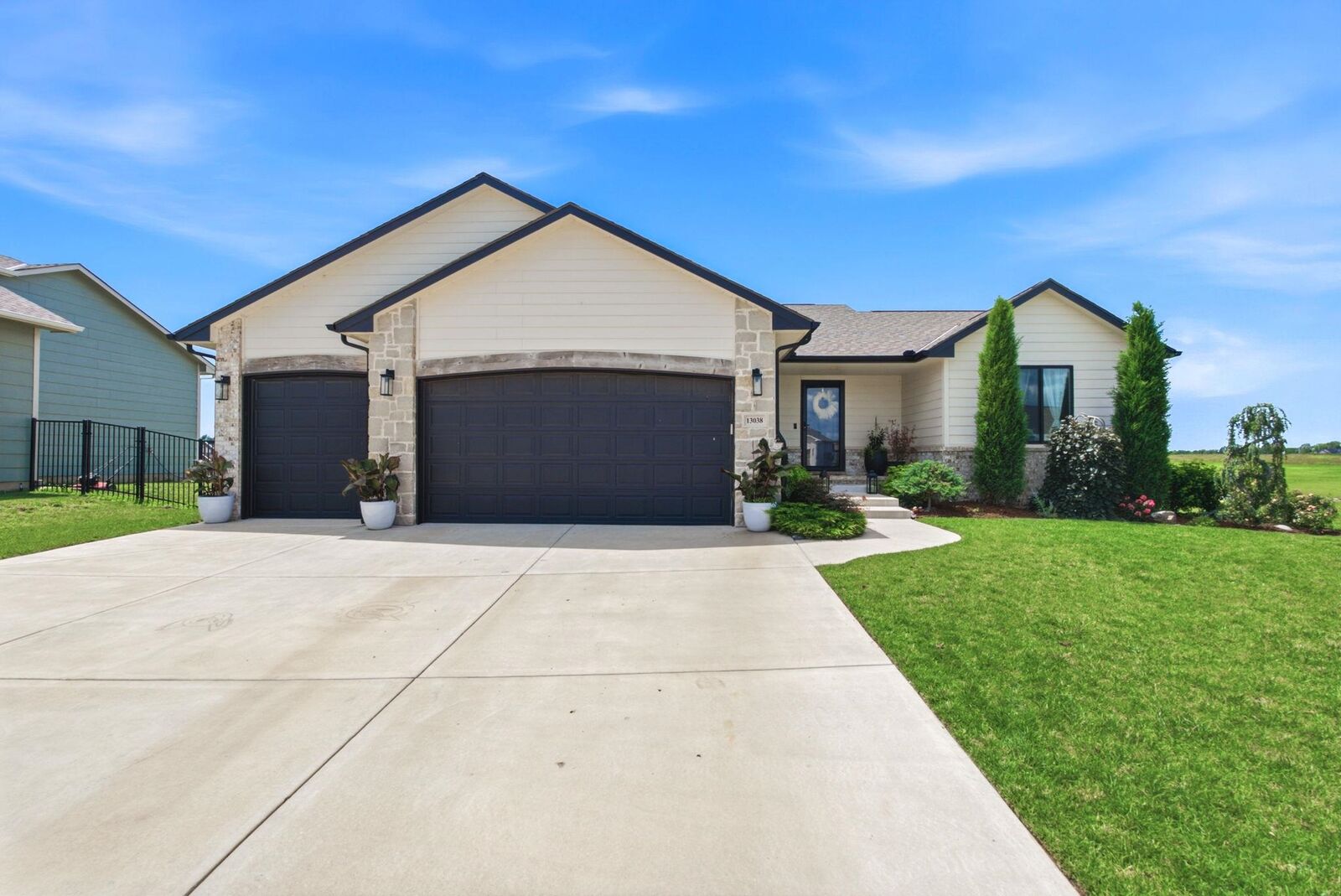 Property Photo: 13038 W Blake Ct KS 67235-4115