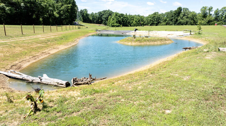 Property Photo:  882 Lower River Road  TN 37322 
