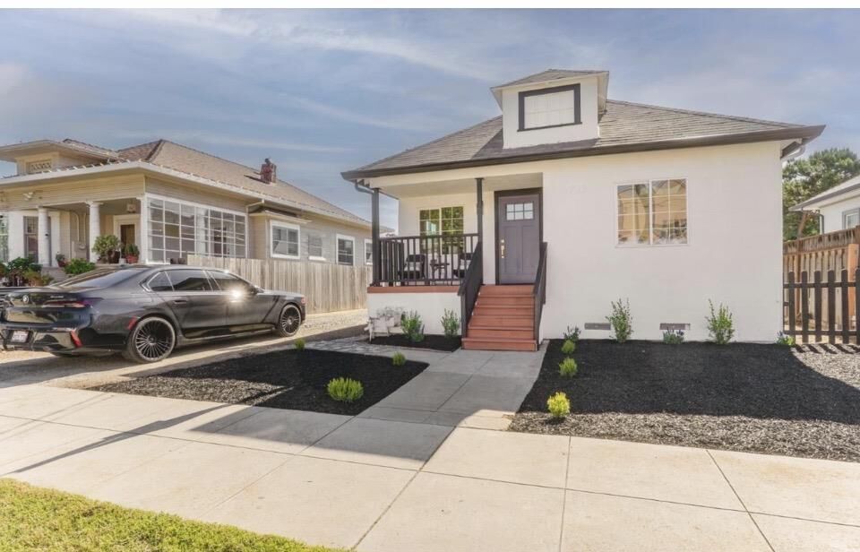 Property Photo:  735 Locust Street  CA 95110 