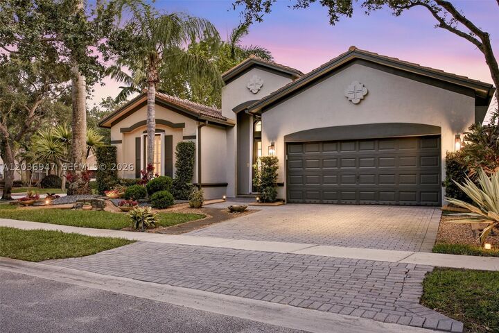 Property Photo: 19308 Stonebrook St FL 33332