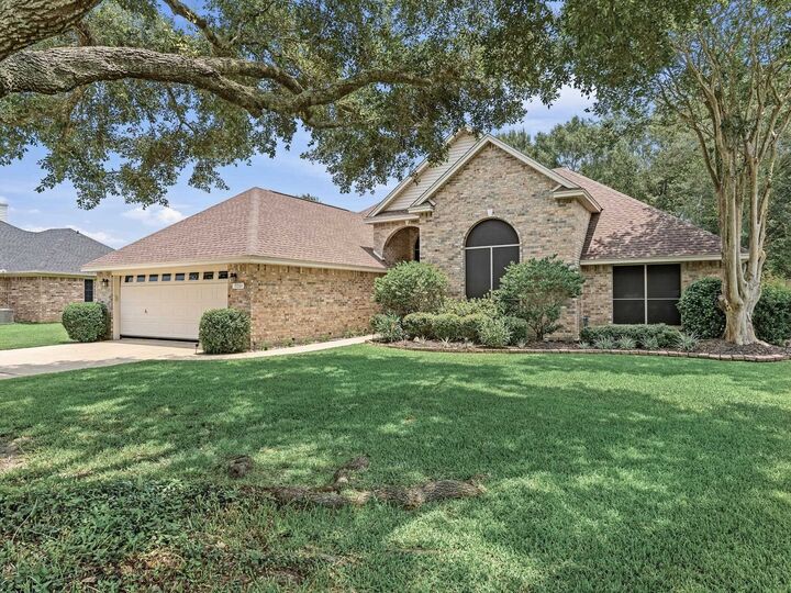 Property Photo: 7731 Moonglow Circle TX 77657