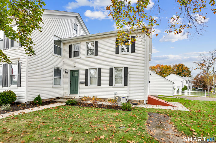 Property Photo:  736-750 Main Street  CT 06405 