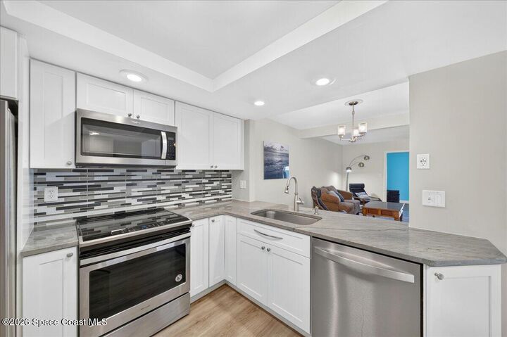 Property Photo:  78 Emerald Court  FL 32937 