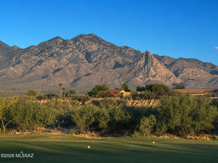 Property Photo: 1587 W Baltusrol AZ 85622