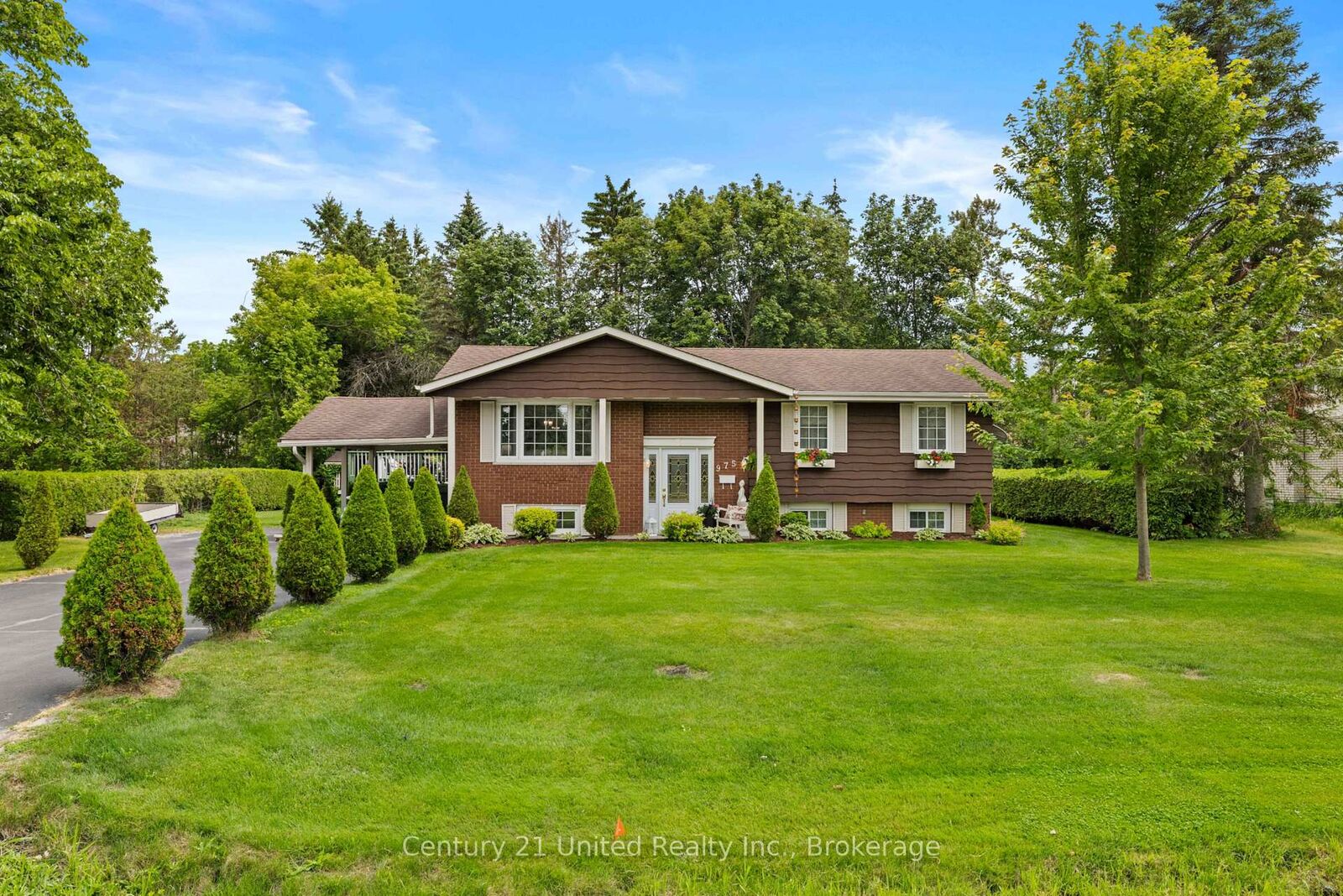 Property Photo: 975 8th Line ON K0L 1H0