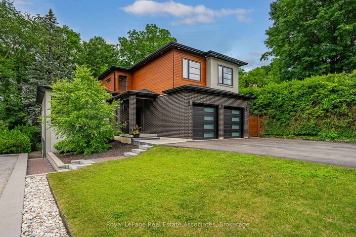 Property Photo: 26 Market Street ON L7G 3C1