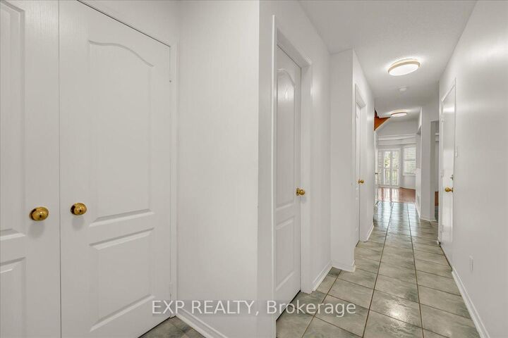 Property Photo:  2260 Arbourview Drive  ON L6M 3N6 