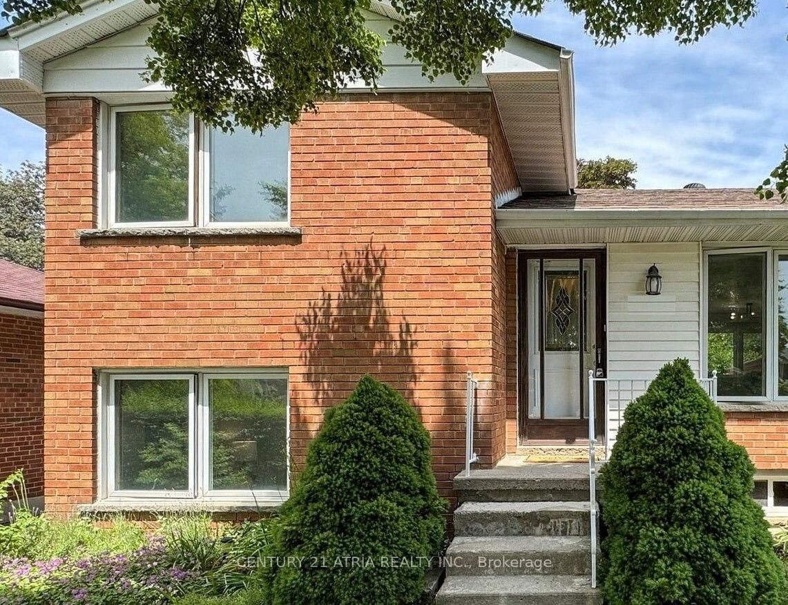 Property Photo:  60 Beacham Crescent Lower  ON M1T 1N1 