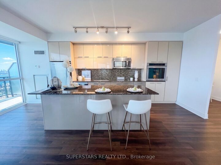 Property Photo: 80 Marine Parade Drive 2302 ON M8V 4B4