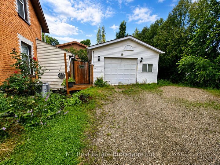 Property Photo: 223 St. George Street E ON N1M 1K5