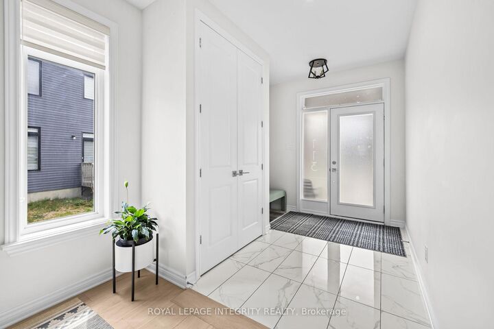 Property Photo: 113 Dagenham Street ON K2S 2N5