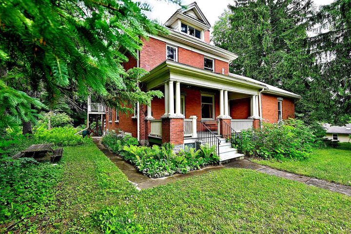 Property Photo: 135 Elgin Street N ON N1R 5H6