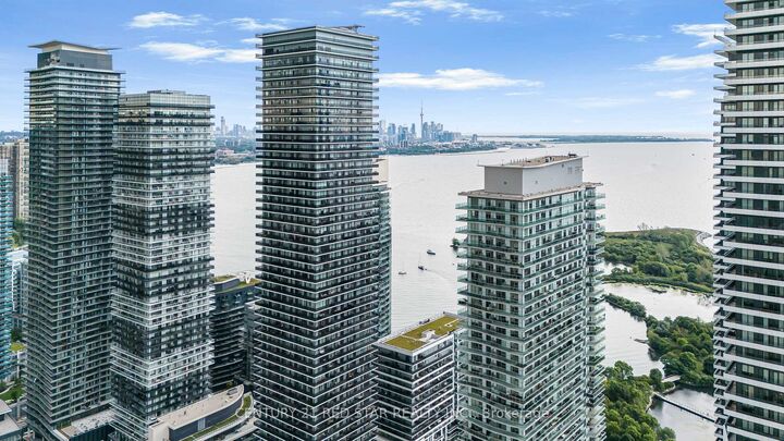 65 Annie Craig Drive 316 — photo 1