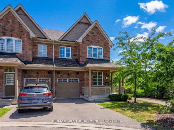 Property Photo: 60 Utopia Way ON L6P 0X1