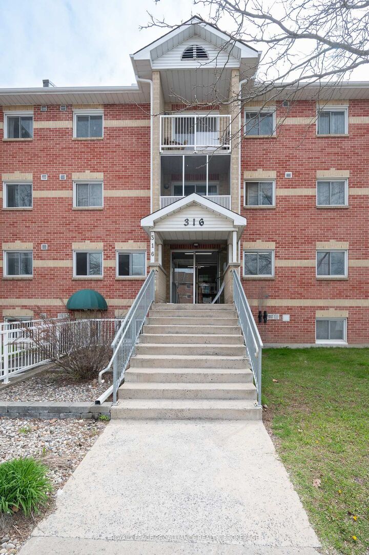 Property Photo: 316 Kingsdale Avenue 411 ON K7M 8S2