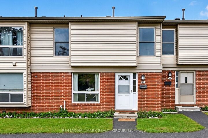 Property Photo:  840 Cahill Drive W 29  ON K1V 9K5 