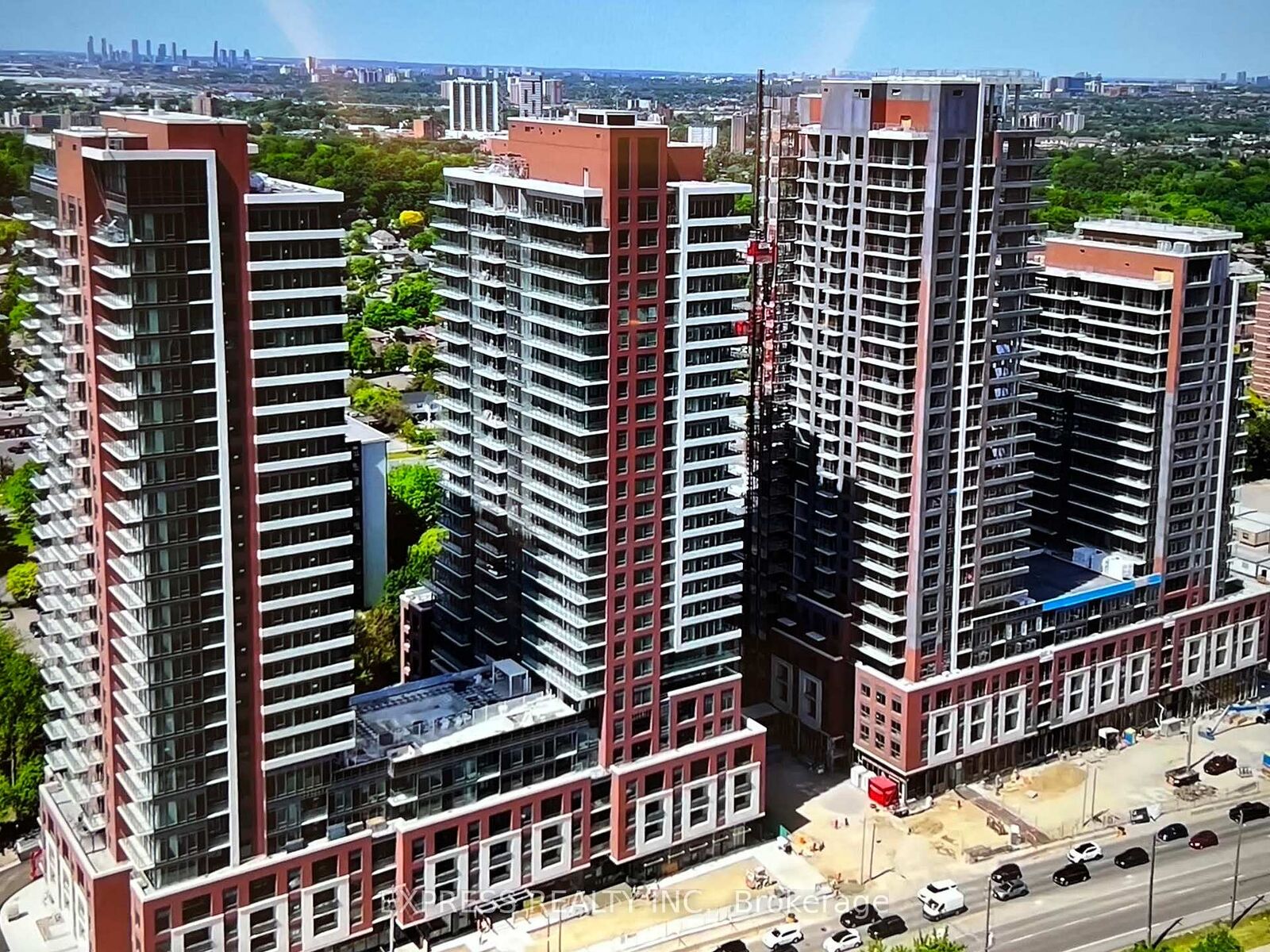Property Photo:  4010 Eglinton Avenue W 516  ON M9A 0G5 