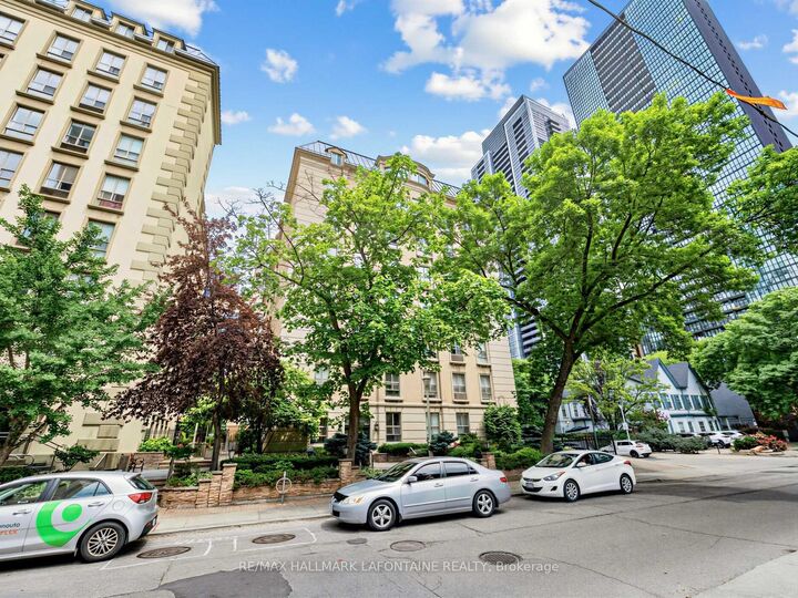Property Photo: 88 Charles Street E 504 ON M4Y 2W7