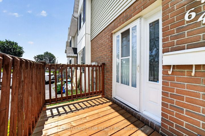 Property Photo:  645 Fraser Avenue  ON K6H 5R2 