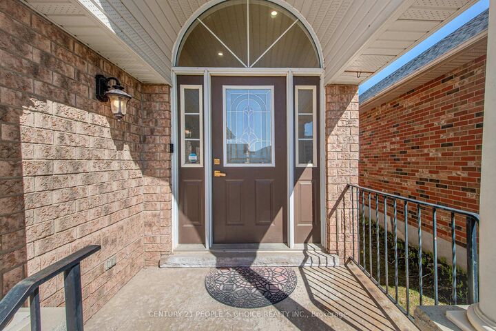 Property Photo:  19 McKitrick Drive  ON L9W 5C2 