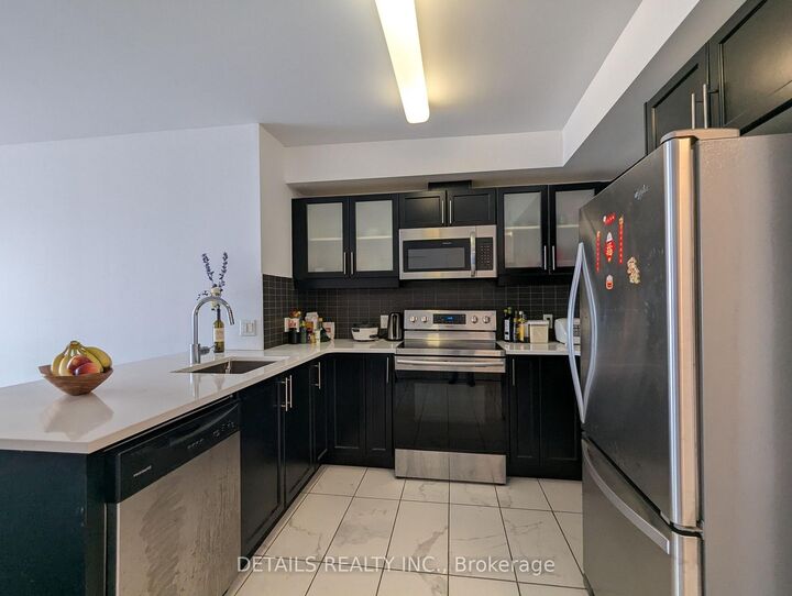 Property Photo: 195 Besserer Street 2102 ON K1N 0B6