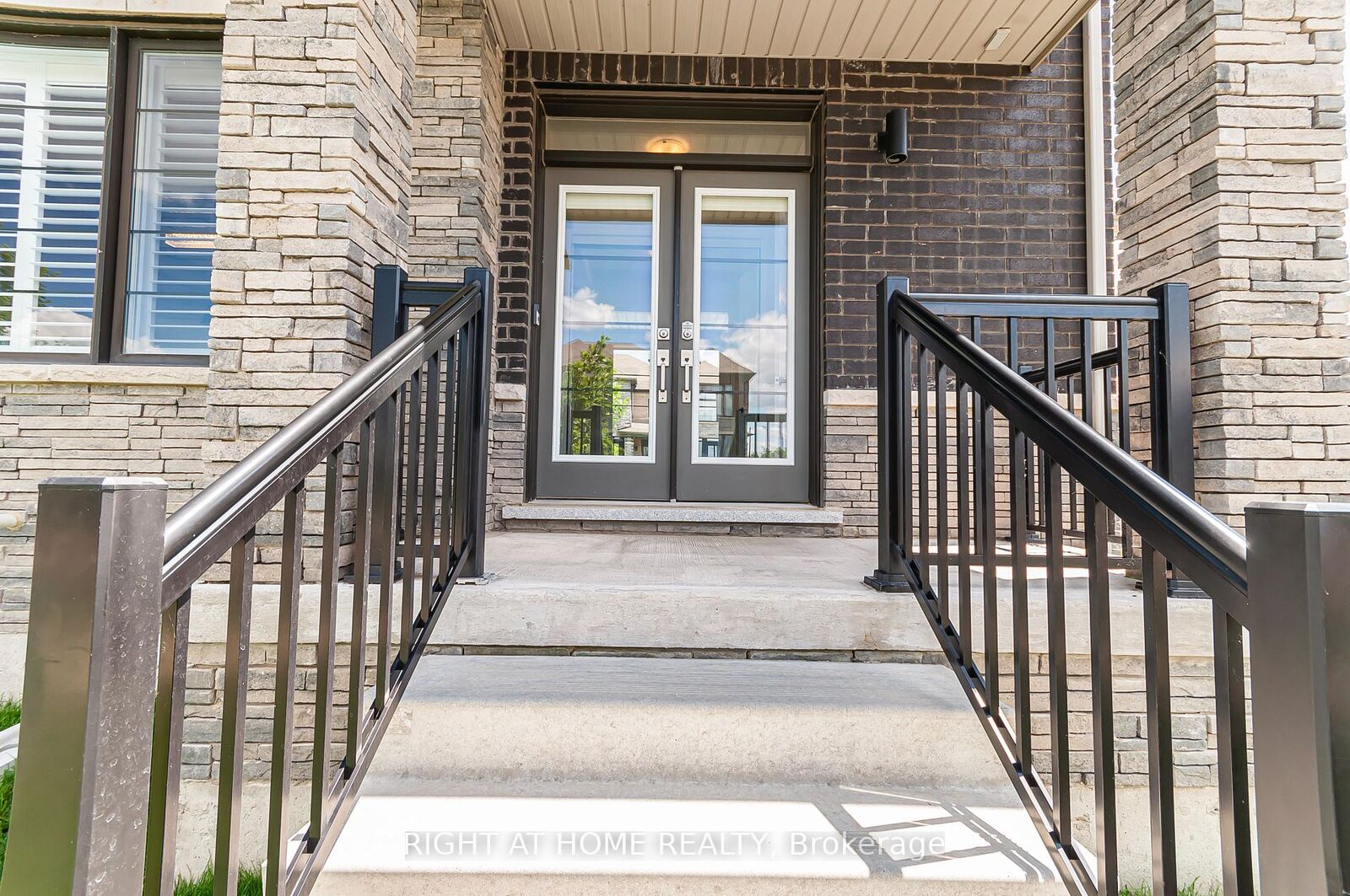 Property Photo: 103 David Street ON N0A 1H0