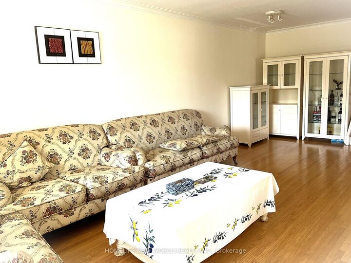 Property Photo: 28 Greyhound Drive ON M2H 1K3