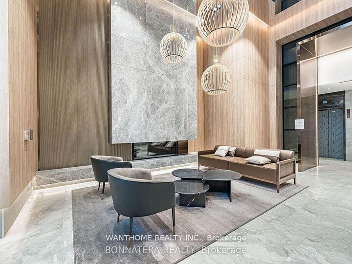 Photo de la propriété:  252 Church Street 3603  ON M5B 0E6 