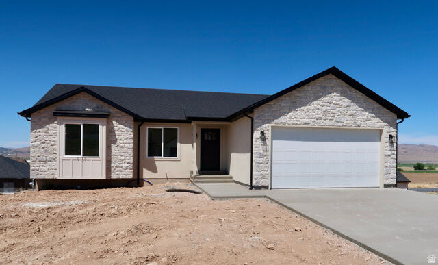 Property Photo:  1551 N 250 E  UT 84648 