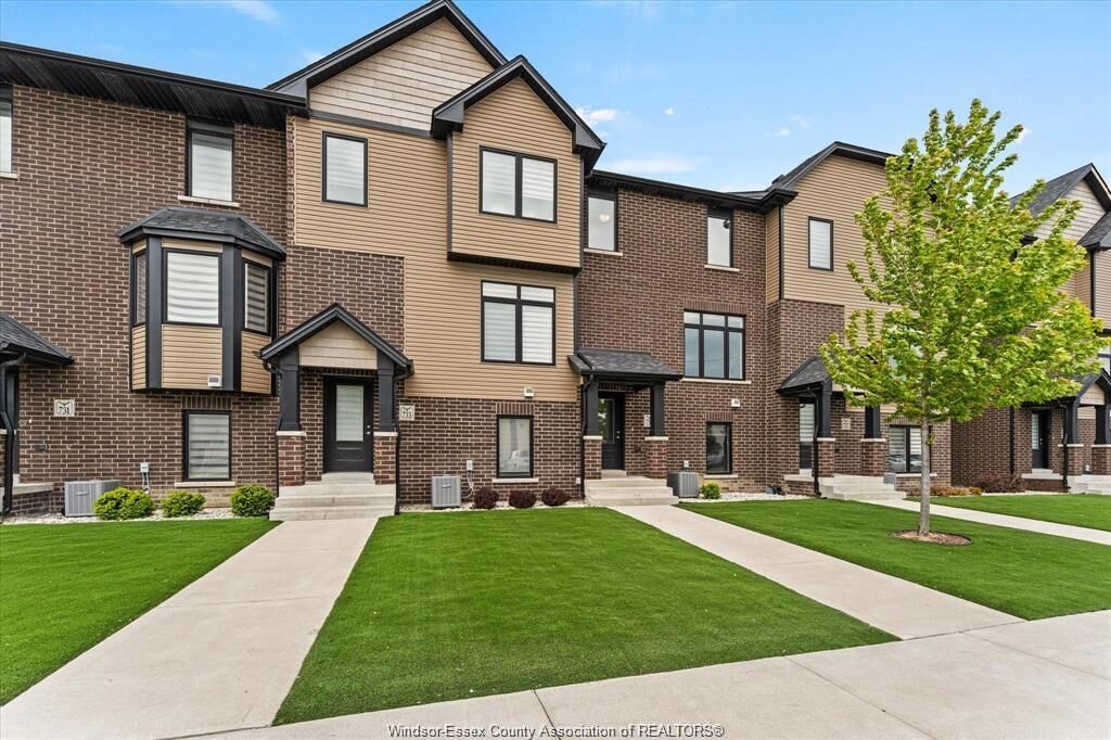 Property Photo: 735 Brownstone Road ON N8K 0A8
