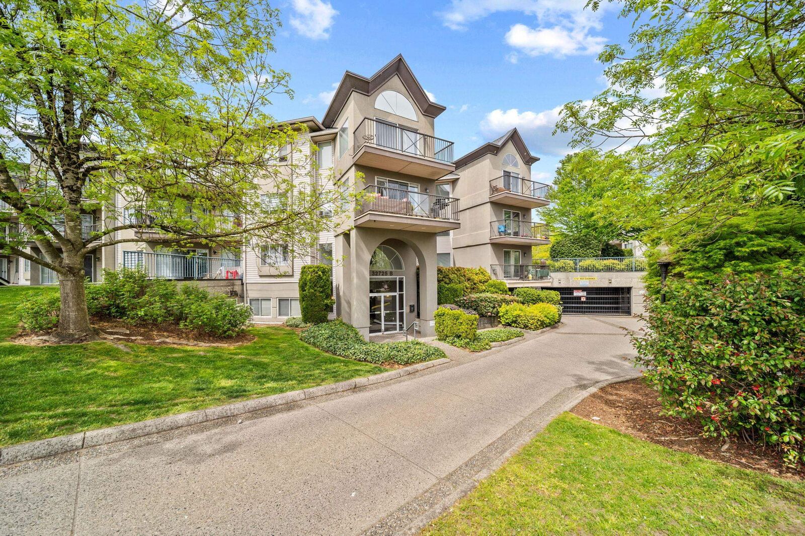 Property Photo: 32725 George Ferguson Way 219 BC V2T 5M5