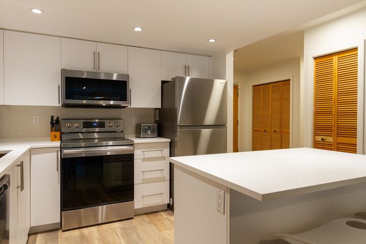 Property Photo: 3309 Ptarmigan Place 122 BC V8E 0V6