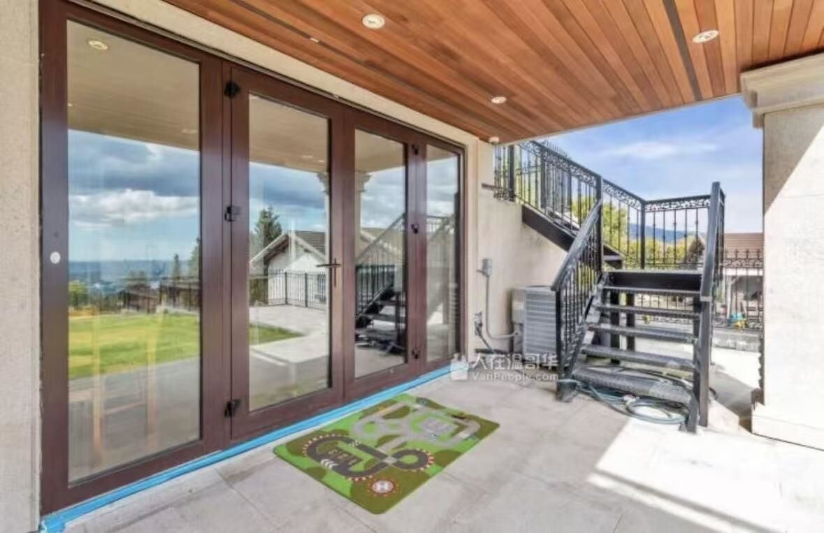Property Photo:  1327 Chartwell Dr  BC V7S 2R4 