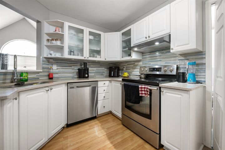 Property Photo:  7151 S 121 Street 301  BC V3W 0E7 